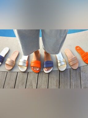 Beek Women’s Sugarbird Slide Sandals in Tangerine